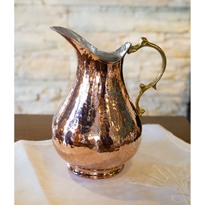 Modern Minimalist <b>Copper</b> Jug with <b>Handle</b> and Sleek Finishing Luxury Elegant Eco-friendly Customized for Contemporary Kitchens - Product Image 1