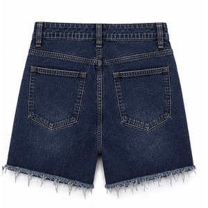 Shorts déchirés tendance pour un style streetwear, tenues décontractées et confort au quotidien - Product Image 5