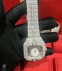 AARVA JEWELS Montre rectangulaire de luxe pour femme en acier inoxydable incrustée de diamants, cadran analogique à quartz saphir 30 mm, bracelet pliant 20 mm - Product Image 6
