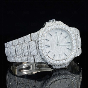Superbe montre pour homme avec cadran carré serti de moissanite, montre élégante et luxueuse avec boîtier en acier inoxydable - Product Image 2