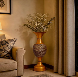 Charming trio of modern white ceramic style metal <b>vases</b> with abstract <b>gold</b> line decorations available at wholesale prices. - Product Image 3