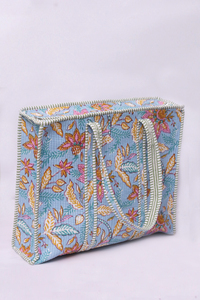 Bolso tote acolchado floral azul, bolso tote de algodón hecho a mano, bolso de viaje ligero, bolso de compras con estampado de bloques, bolso de hombro para uso diario - Product Image 2