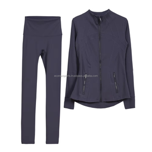 Ensemble de survêtement en nylon marron et léger pour femmes avec logo personnalisé vêtements de jogging d'entraînement de gymnastique d'automne pantalons longs évasés à jambes larges - Product Image 3