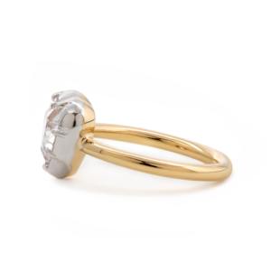 Anillo de Diamante de Laboratorio en Forma de Corazón de 1 Quilate, Oro Amarillo de 14K para Mujer, con Engaste de Bisel en Oro Blanco, Estilo Moderno - Product Image 3