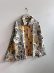 Nouvelle veste Kantha faite à la main de style vintage surdimensionné, vêtement de rue unisexe - Product Image 3