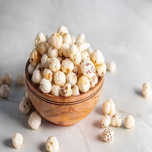 Phool Makhana indien de première qualité, nouvelle saison, 100% pur, goût sucré, texture semi-molle, fabriqué à la main, soigneusement sélectionné, en-cas naturels à base de noix - Product Image 1