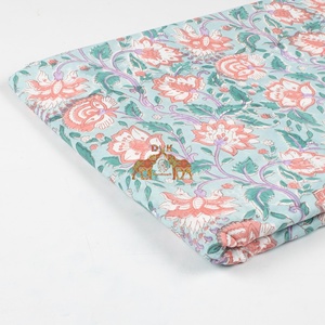 Nueva Colección de Tela Floral de Algodón con Estampado a Mano para Vestidos y Artículos de Decoración para el Hogar - Product Image 6