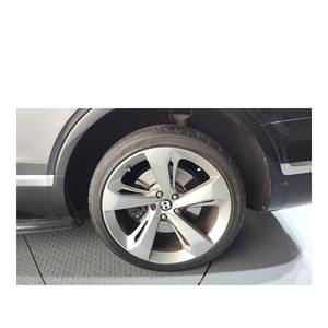 Bentley Bentayga 6.0 W12 Modelo Diciembre 2017 con 116.100 km, Caja de Cambios Automática, Asientos de Cuero, Cámara Trasera - Product Image 5