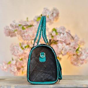 Bolso de lujo de cuero vacuno premium con asa trenzada y correa cruzada de cuero. - Product Image 4