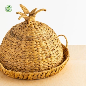 Pineapple-shaped woven tray and food cover set Kitchenware and table decoration Wholesale eco-friendly Made in Vietnam - Product Image 3