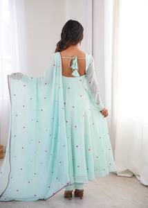Accesorios de Vestimenta, Ropa Étnica, Otros Artículos Regionales, Vestido Anarkali de Georgette Sintética con Bordado de Hilo y Falda Alta, Pantalón y Dupatta HK 82 - Product Image 5