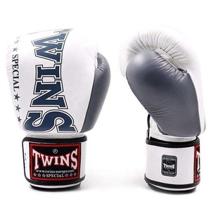 Guantes de Boxeo Profesionales Twins, Guantes de Entrenamiento Premium para Sparring, Muay Thai, Kickboxing, MMA, Ligeros, de Dedo Completo - Product Image 1