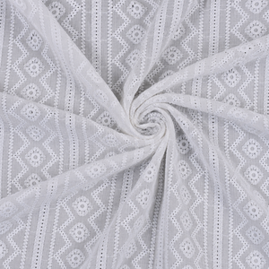 Tela de encaje con bordado Schiffli para abayas, caftanes, prendas de moda, textiles al por mayor, exportación, diseño personalizado, suministro premium del Reino Unido. - Product Image 5