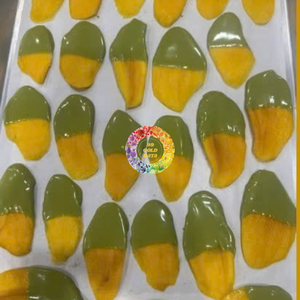 Mango Deshidratado en Agua Dulce Recubierto de Chocolate Matcha en Rodajas para Venta al por Menor - Product Image 1