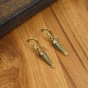 Pendientes colgantes con textura de pez, pendientes colgantes de latón chapado en oro y plata para mujer, joyería de moda - Product Image 2