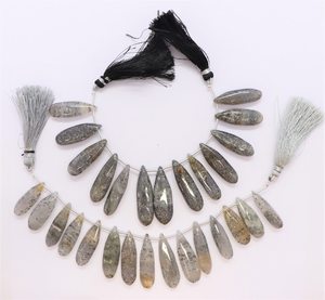 ลูกปัดหินซันสโตนสีดำธรรมชาติทรงหยดน้ำขนาด 8 นิ้ว ความยาว 8x26 ถึง 10x32 มม. แบบเรียบเนียน AAA จำนวนมาก - Product Image 1