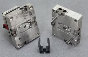 Molde de Inyección de Aluminio Personalizado TechnoLabo para Electrónica Industrial |   Herramientas de Bajo Volumen |   Cotización Rápida Basada en Tamaño Definido - Product Image 2