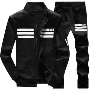 Conjunto Deportivo Negro para Hombre, Sudadera con Capucha y Cordón Ajustable, Bolsillos Laterales, Estilo Deportivo, Corte Regular, Ropa de Otoño, Diseño 2 en 1 - Product Image 1