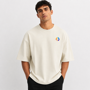 เสื้อยืดโอเวอร์ไซส์สำหรับผู้ชาย ผลิตจากผ้าเนื้อนุ่ม แขนสั้น คอกลม เหมาะสำหรับชุดลำลอง ท่องเที่ยว และกิจกรรมกลางแจ้ง - Product Image 1