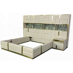 Cama King Size California de Madera de Teca Sólida Moderna y Lujosa con Cabecera Tapizada y 2 Mesitas de Noche, Juego de Dormitorio - Product Image 3