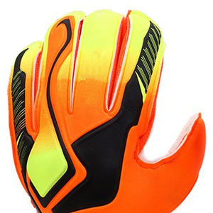 High Quality Professional Men's Soccer Football Goalkeeper Gloves Best Quality Comfortable and Breathable Goalkeeper Gloves - Product Image 6