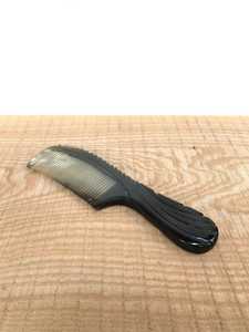 Peigne à cheveux en corne de vache pour femmes, fait main, écologique, design moderne, forme naturelle, décoration d'intérieur et cadeau d'affaires - Product Image 5
