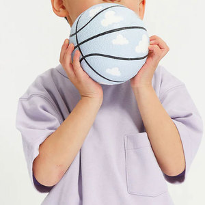 Ballon de basketball personnalisé, taille 4, haute qualité, chambre à air en caoutchouc naturel, revêtement en cuir PU, durable, écologique, design respirant - Product Image 3