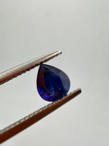 Zafiro Azul Natural Vívido en Forma de Pera de 1.30 Quilates, Piedra Preciosa Suelta de Ceilán, Sri Lanka, para Joyería Personalizada, Zehra Gems, con Juego de Color - Product Image 6