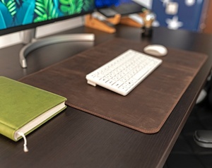 Alfombrilla de Escritorio Personalizada Antideslizante de Cuero Genuino Vintage de Alta Calidad, Alfombrilla de Ratón Impermeable LDP-0094 - Product Image 5