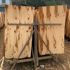 Tableros de Contrachapado de Chapa de Acacia Ecológicos y Duraderos, Corte Rotatorio, Superficie Lisa, Contenido de Humedad del 8-12%, Diseño Industrial para - Product Image 1