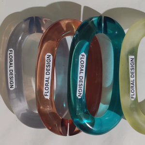 Cadena Decorativa de Resina Colorida Estilo Art Deco para Colgar en la Pared, con Logotipo Personalizable, Disponible en Tamaños Grandes y Pequeños - Product Image 1