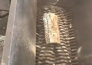 Trituradora de Metal Semiautomática de Doble Eje de Alto Rendimiento con Motor de 80 HP para Reciclaje de Aluminio, Cobre y Radiadores - Product Image 2