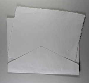 Material Escolar, Papel Ecológico Blanco de 250 Gsm con Borde Decorativo, Sobre a Juego, Papel Reciclado Hecho a Mano con Fibra de Algodón - Product Image 1