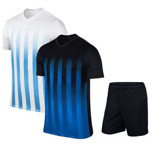 Men Soccer Uniforms Football Goalkeeper Jersey Pro Set Bundle Thick Padded Goalkeeper Shirt Shorts Quick Dry 100% Polyester - Product Image 2