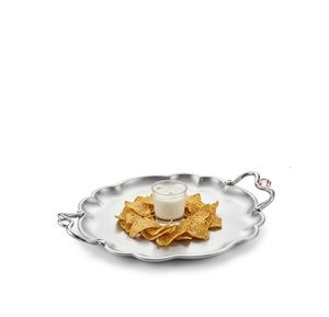 Bandeja de aluminio martillado con asas de pájaro doradas, plato decorativo de metal y bandeja de servicio plateada artesanal para regalos de boda - Product Image 5