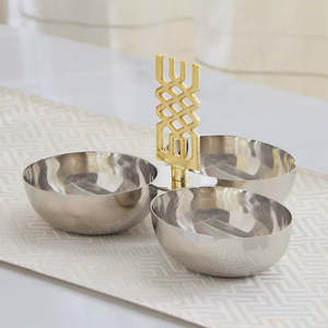 Bol en acier inoxydable de luxe pour servir des dattes et des collations de la collection Ramadan, avec branche dorée - Product Image 1