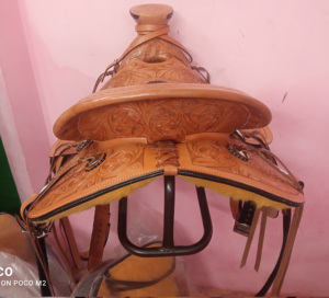 Selle d'équitation en cuir facile à nettoyer pour accessoires de cheval Selles occidentales pour siège de course professionnel pour chevaux - Product Image 5