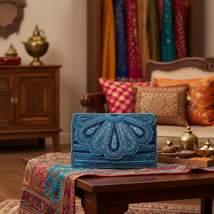 Bolso de Mano Tradicional Indio de Lujo Hecho a Mano con Cuentas de Vidrio y Asa de Baguette, Bolso Tote Premium Artesanal y Duradero, Promocional - Product Image 3