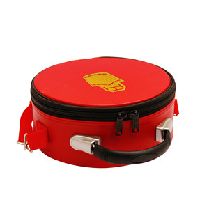 Estuche para Gorra de Ex Arcánquillo - Cuero Rojo Premium con Diseño Elegante - Product Image 1