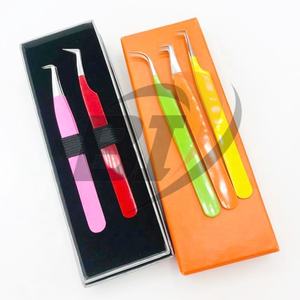 Pinzas de extensión de pestañas de acero inoxidable recubiertas de Color personalizado de alta calidad Diseño de Punta puntiaguda probado a mano Pinzas al por mayor - Product Image 1