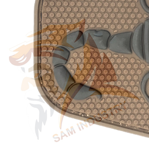 Parche de PVC con Logotipo en Relieve Personalizado, Parche de Goma Negra Termoadhesivo de Silicona 3D con Técnicas de Bordado para Prendas - Product Image 6