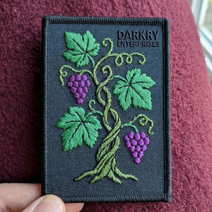 Parche bordado a máquina personalizado con diseño de vid y fruta, termoadhesivo y para coser, para ropa, espalda de chaqueta, aplique, insignia, bordado DIY - Product Image 1