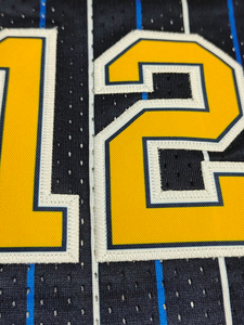 Camiseta de Baloncesto Azul Marino Personalizada con Rayas Amarillas, Uniforme Deportivo sin Mangas para Equipo - Product Image 4