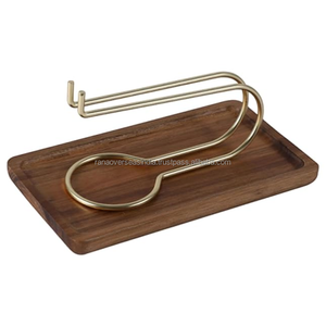 Brûleur artisanal en bois de Palo Santo avec support métallique surélevé et base décorative pour les rituels de purification spirituelle - Product Image 3