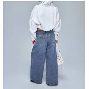กางเกงยีนส์เดนิมสีน้ำเงินทรงขากว้างสำหรับผู้หญิง OEM – กางเกงแฟชั่นสตรีทแวร์เอวสูงลำลองสั่งทำขายส่ง - Product Image 3