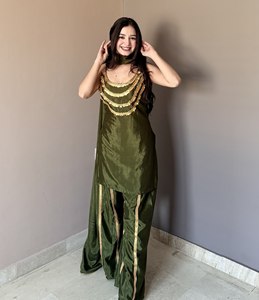 Conjunto de Kurti Exclusivo de Tela Chinon Premium, Pantalón de Diseñador, Dupatta Suave, Bordado Étnico, Completamente Cosido, para Mujer, Festividades y Bodas - Product Image 4