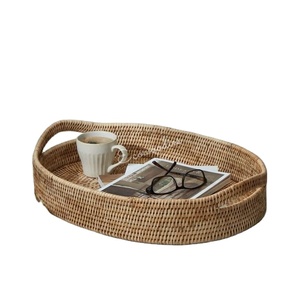 Günstige ovale Form Rattan Wicker gewebte Serviert ablett versch achtelte Serviert abletts zum Servieren von Snack-Mini-Riegel Schokolade mit Griffen