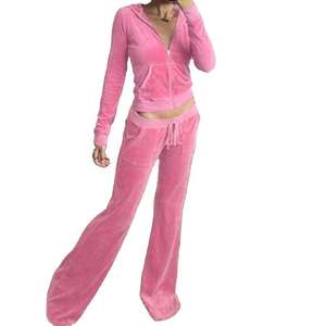 Vente directe usine – Ensemble long 2 pièces en velours à carreaux vintage pour femme, à capuche et manches longues, éco-responsable, hiver, haute qualité, boutonné - Product Image 1