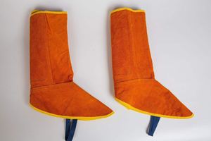 Protectores de Zapatos de Trabajo de Cuero de Alta Resistencia para Soldadores, Ropa de Seguridad para Soldadura de Trabajo Pesado, Aislamiento Térmico contra Chispas - Product Image 3
