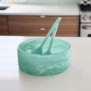 Bol en résine fait main contemporain avec finition haut de gamme pour une décoration intérieure élégante et une présentation raffinée lors des repas - Product Image 3